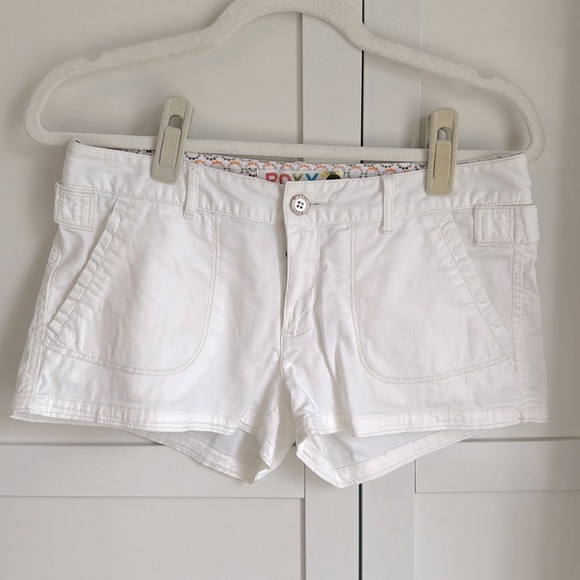 Roxy low rise white shorts. Size one. - Picture 1 of 10